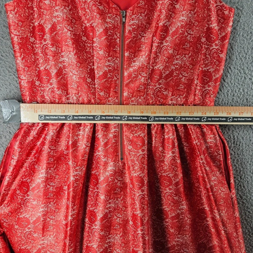 The Limited Dress Size 8 Fit and Flare Floral Print Back Zip Pocket Red White -8